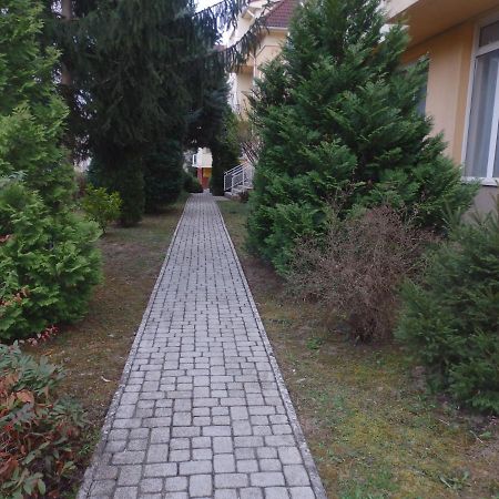 Zoe Apartman Heviz Exterior photo